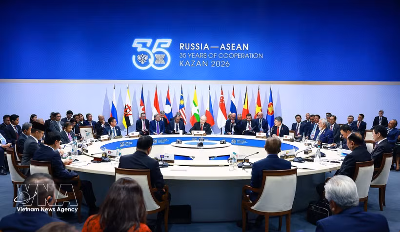 Séance plénière du Sommet commémoratif du 35e anniversaire des relations ASEAN-Russie. Photo: VNA