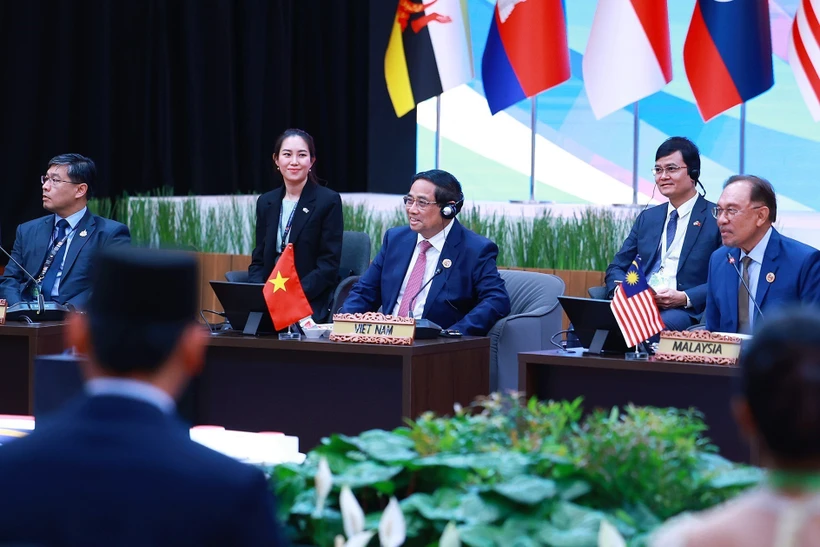 Le Premier ministre Pham Minh Chinh au dialogue des dirigeants de l’ASEAN et la jeunesse de la région. Photo: VNA