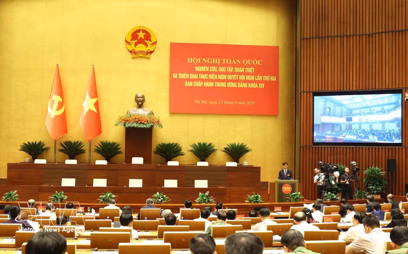 Ouverture de la conférence nationale pour la mise en œuvre de la Résolution du 2e Plénum du 14e Comité central du Parti. Photo: VNA