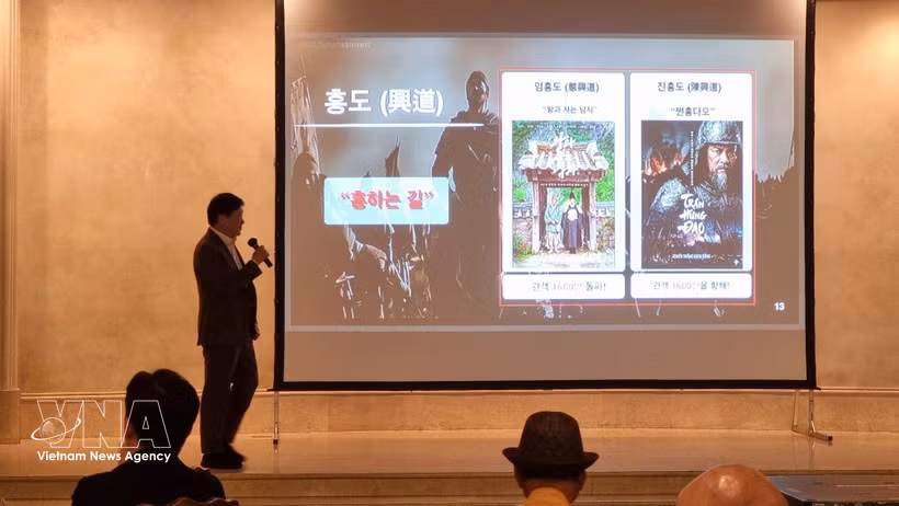 Présentation du projet de film sur le commandant légendaire Tran Hung Dao à Séoul. Photo: VNA