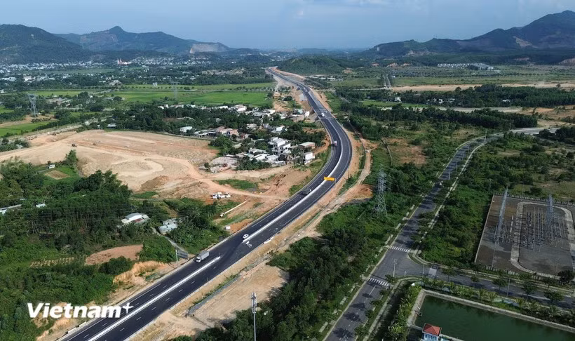 Le 19 août prochain, 250 projets et ouvrages seront inaugurés et lancés simultanément à travers le pays. Photo: Vietnam+