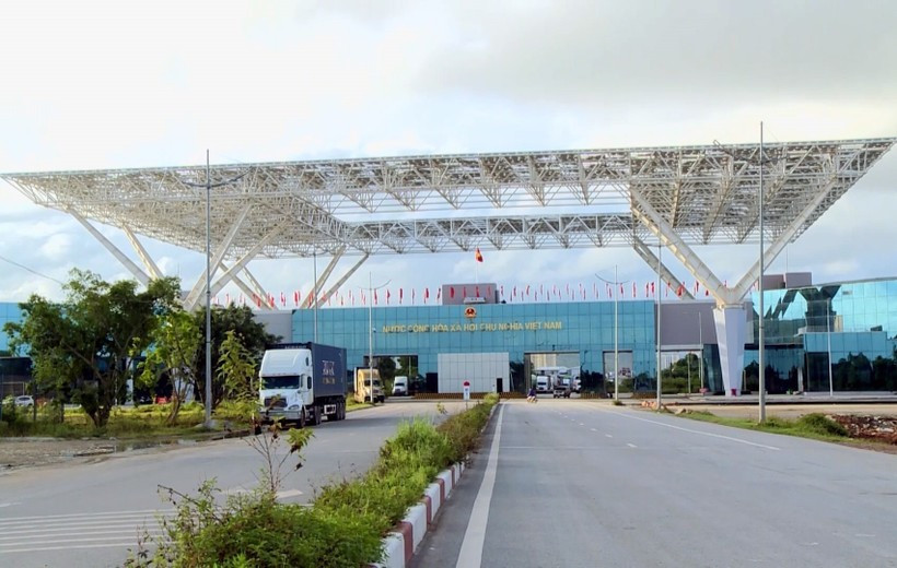 La porte frontière internationale de Mong Cai à Quang Ninh