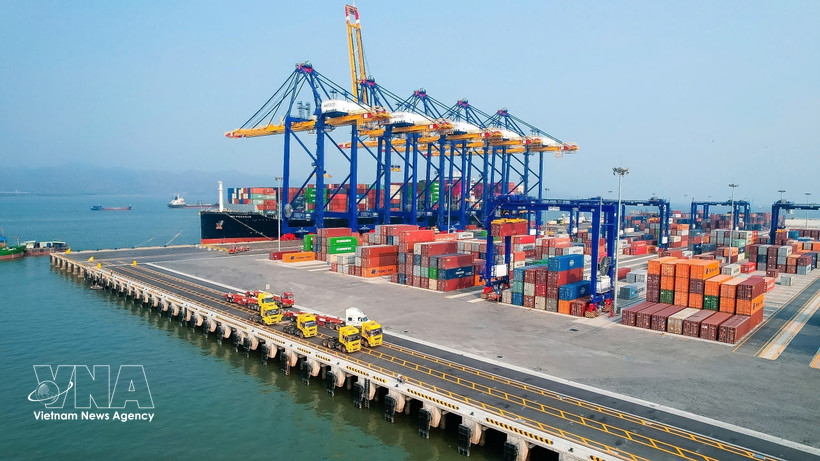 Port international de Lach Huyen dans la ville de Hai Phong. Photo: VNA