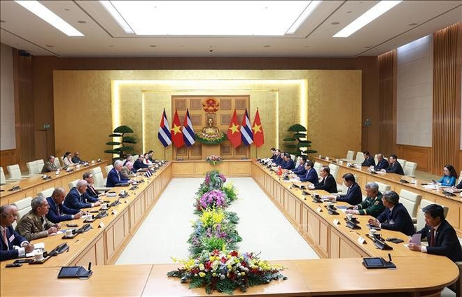 Panorama de l'entrevue. Photo: VNA entrevue.jpg