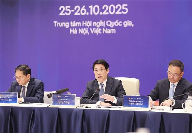 Le président Luong Cuong prend la parole. Photo: VNA president-2.jpg