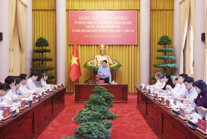 Le président vietnamien Luong Cuong travaille, ce mercredi 5 juin, avec le Comité du Parti de la province de Quang Ninh. Photo: VNA lc-2.jpg