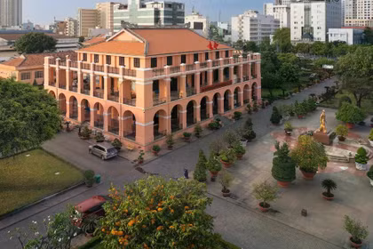 Quai de Nha Rong – lieu de départ du jeune Nguyen Tat Thanh, parti à la recherche d'un moyen de sauver son pays. Photo : Département du tourisme de Hô Chi Minh-Ville.