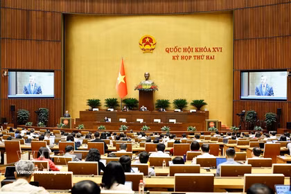 Le 29 octobre 2026 après-midi, l’Assemblée nationale a examiné en séance plénière le projet de loi sur le développement des petites et moyennes entreprises. Photo : VNA