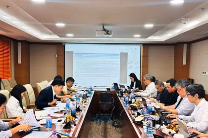 Lors de la séance de travail. Photo : JICA