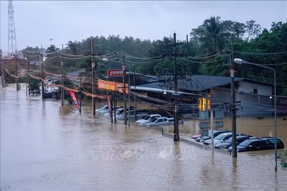 Inondations à Hat Yai, dans la province de Songkhla, en Thaïlande, après de fortes pluies. Photo: Xinhua/VNA