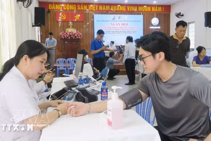 Près de deux millions de résidents de Hô Chi Minh-Ville bénéficient des examens de santé gratuits. Photo : VNA