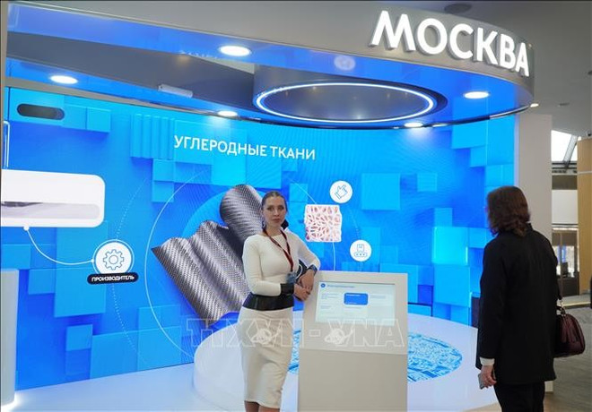 Le stand de Rosatom. Photo: VNA rosatom-21022025-02.jpg