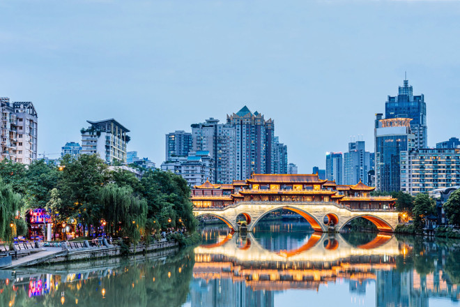 Pont Anshun (Chengdu). Photo: Vietjet anshun-bridge-chengdu.jpg