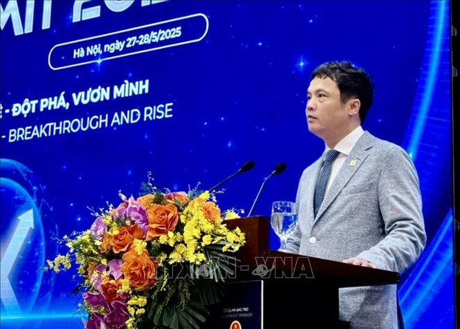 Nguyen Van Khoa, président de la VINASA, à l'événement. Photo: VNA ong-nguyen-van-khoa-chu-tich-vinasa-phat-bieu-khai-mac-dien-dan-ttxvn.jpg