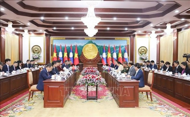 L'entretien entre la vice-présidente Vo Thi Anh Xuân et son homologue lao Pany Yathotou. Photo: VNA hoi-dam.jpg