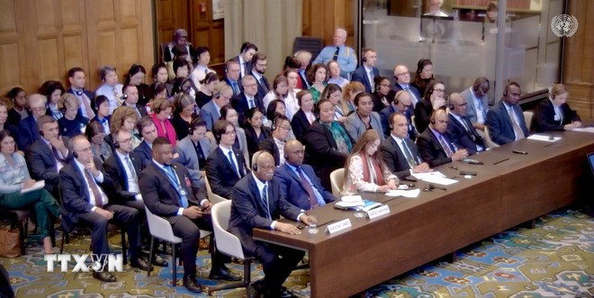 Des dirigeants de l'ONU assistent à la réunion pour annoncer l'avis consultatif de la CIJ. Photo : VNA icj-ve-khi-hau-8177314.jpg