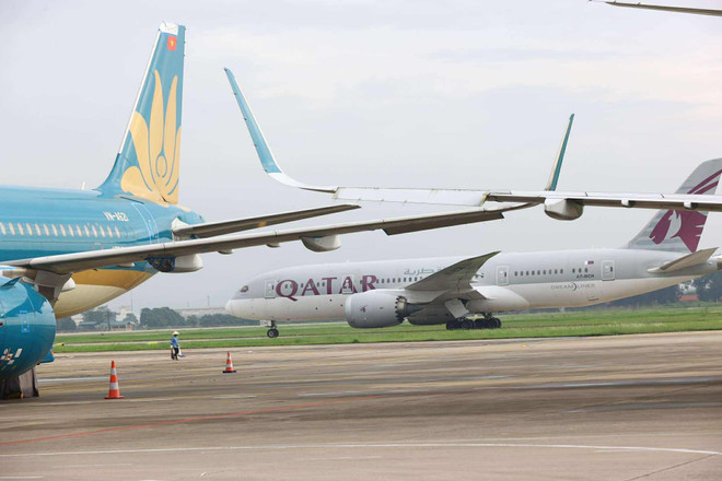 L'aéroport de Noi Bai doit suivre de près les bulletins météorologiques et d’ajuster ses activités en conséquence. Photo: VNA 518863080-1814571139125867-164856689514117077-n.jpg