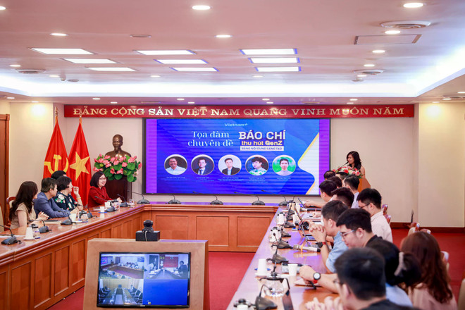 Les organes de presse doivent respecter strictement la déontologie et contribuer à l’amélioration du cadre institutionnel du secteur publicitaire. Photo: VietnamPlus toa-dam-genz-1.jpg