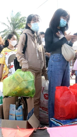 Mobiliser la jeunesse pour un futur sans plastique à usage unique
