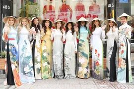 Le chapeau conique vietnamien "nón lá" : Patrimoine, artisanat et styles 