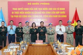 Le Vietnam envoie trois officiers supplémentaires pour participer aux activités de maintien de la paix de l’ONU