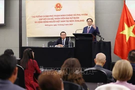 Le PM Pham Minh Chinh rencontre la communauté vietnamienne en Nouvelle-Zélande