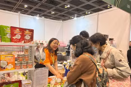 Des entreprises vietnamiennes participent au salon de l'alimentation végétarienne à Hong Kong
