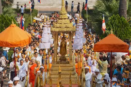 Le Vietnam félicite le Laos et le Cambodge à l'occasion du Nouvel An traditionnel