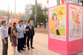 Une exposition d’affiches de propagande sur la victoire de Dien Bien Phu