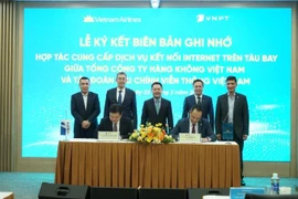 Vietnam Airlines et VNPT coopèrent pour développer un service de connexion Internet en avion