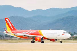 Vietjet inaugure la deuxième ligne vers Dien Bien en l'honneur du 70e anniversaire de la victoire de Dien Bien Phu