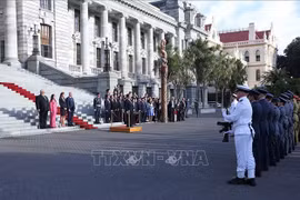 La cérémonie d'accueil du PM Pham Minh Chinh en visite officielle en Nouvelle-Zélande