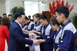 Le président de l’AN exhorte Bac Giang à investir plus dans les infrastructures