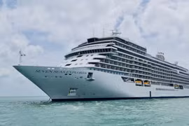 Opportunités en or pour développer le tourisme de croisière à Nha Trang