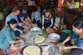Thua Thiên-Huê attire les touristes avec des visites expérientielles du Têt