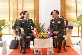 Le Vietnam renforce sa coopération de défense avec le Laos et le Cambodge