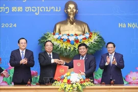 Le Vietnam et le Laos conviennent des grandes orientations de coopération pour 2024