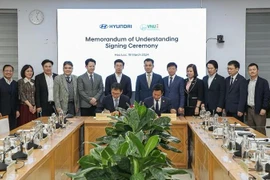 L’Université nationale du Vietnam, à Hanoi et Huyndai Motor signent un accord de formation