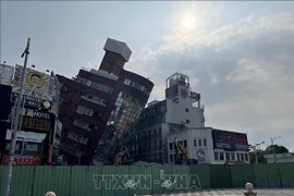 Les Vietnamiens à Taïwan (Chine) surmontent ensemble les difficultés après le séisme 