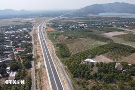 L'autoroute Cam Lam - Vinh Hao ouverte à la circulation