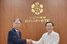 Une société sud-coréenne signe un contrat d’importation et de distribution du graphite du Vietnam