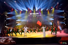 Programme artistique spécial en l’honneur du 70e anniversaire de la Victoire de Dien Bien Phu