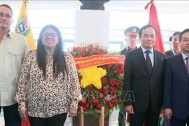 Le vice-Premier ministre Tran Luu Quang en visite officielle d’amitié au Venezuela