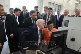 Le président fédéral d'Allemagne se rend à l'Université Vietnam-Allemagne