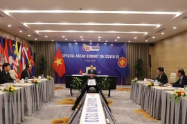 La priorité absolue actuelle de l'ASEAN est de contrôler et d'empêcher la propagation de l'épidémie