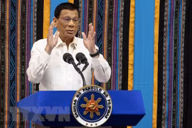 COVID-19 : le président des Philippines ordonne le blocage de Manille