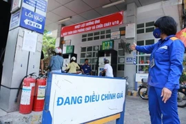 Les prix de l'essence continuent d'augmenter