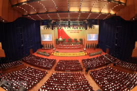 La presse lao : le 13e Congrès du Parti illustre le développement rigoureux du PCV