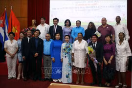 Rencontre à l'occasion du 61e anniversaire de la Fête nationale de Cuba