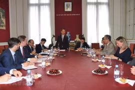 Vietnam et UE s'efforcent de parvenir au plus tôt à la signature de l'EVFTA